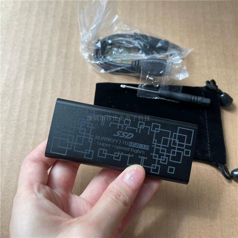 M.2 NGFF твердотельный SSD превращается в USB3.0 металлический мобильный жесткий диск盒 с поддержкой протокола 2280SATA