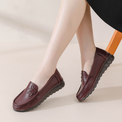 All cowhide ~ genuine leather mother's shoes spring and autumn style leap month single shoes for middle-aged and elderly women tendon soft sole non-slip granny leather shoes