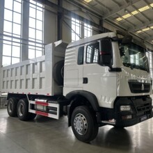 ���ڷ��� ����HOWOǰ�ĺ����ж܇����8X4��ж��܇����������ж܇