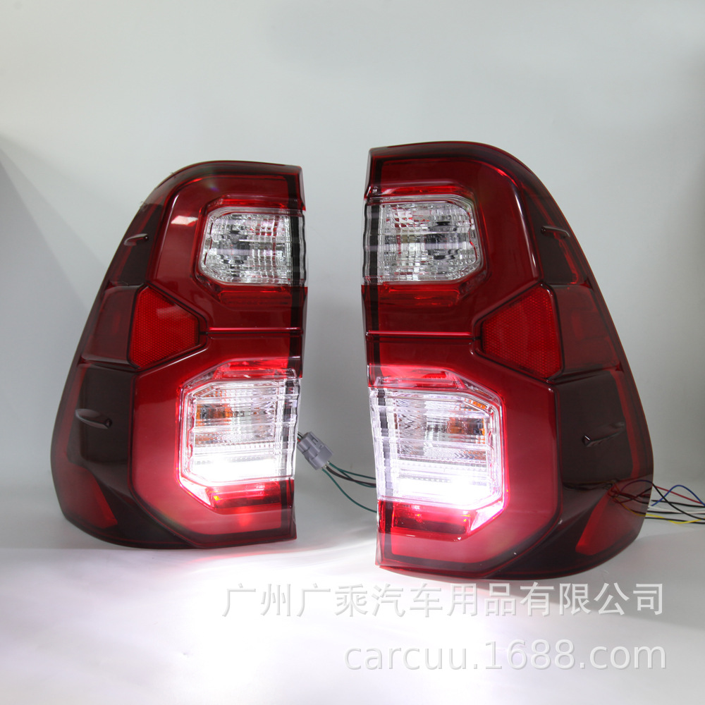 Aplicable a la luz de freno de la luz trasera de TOYOTA HILUX REVO ROCCO 2020 - 2021