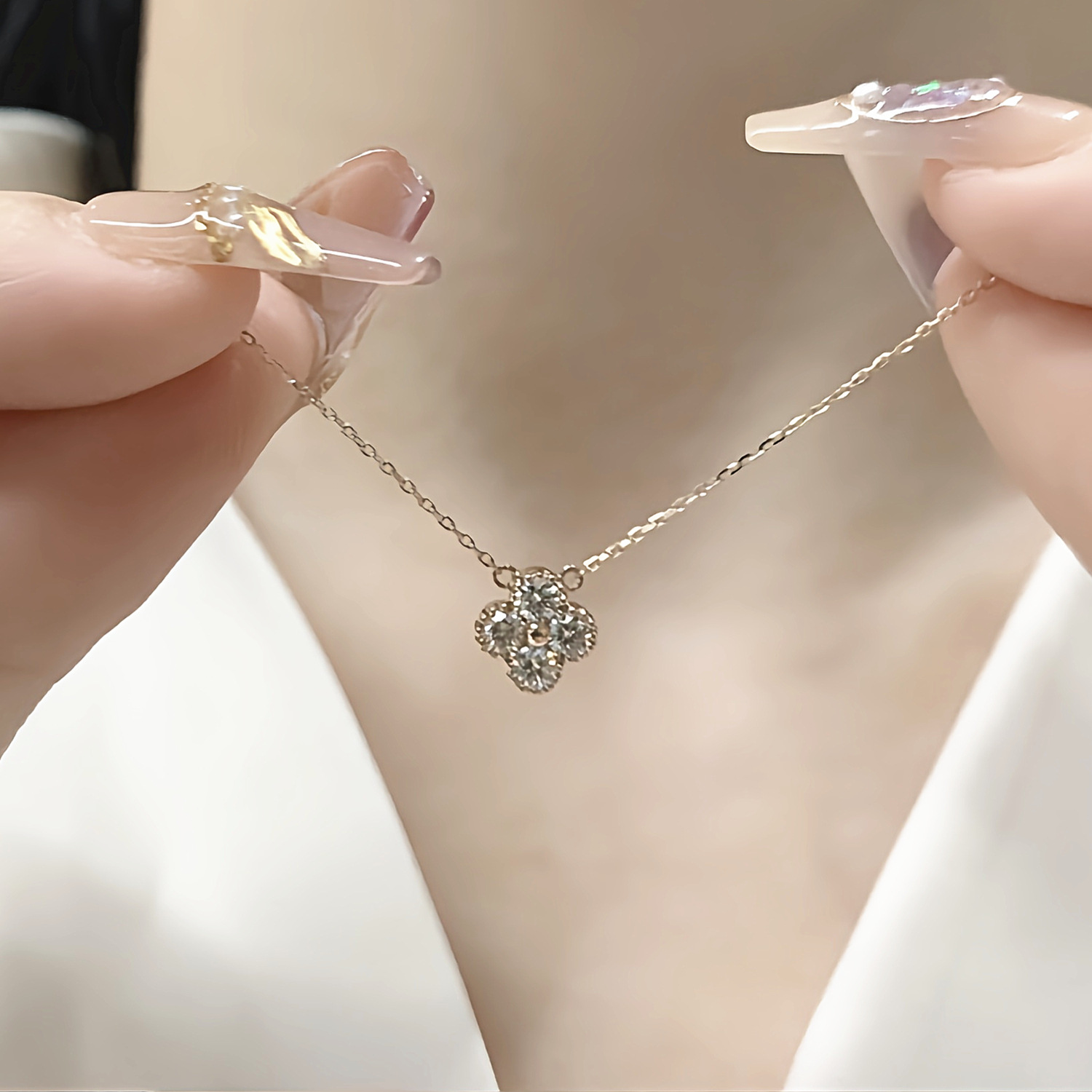 s925纯银镀金满钻四叶草项链精致轻奢高端少女百搭高级感锁骨链