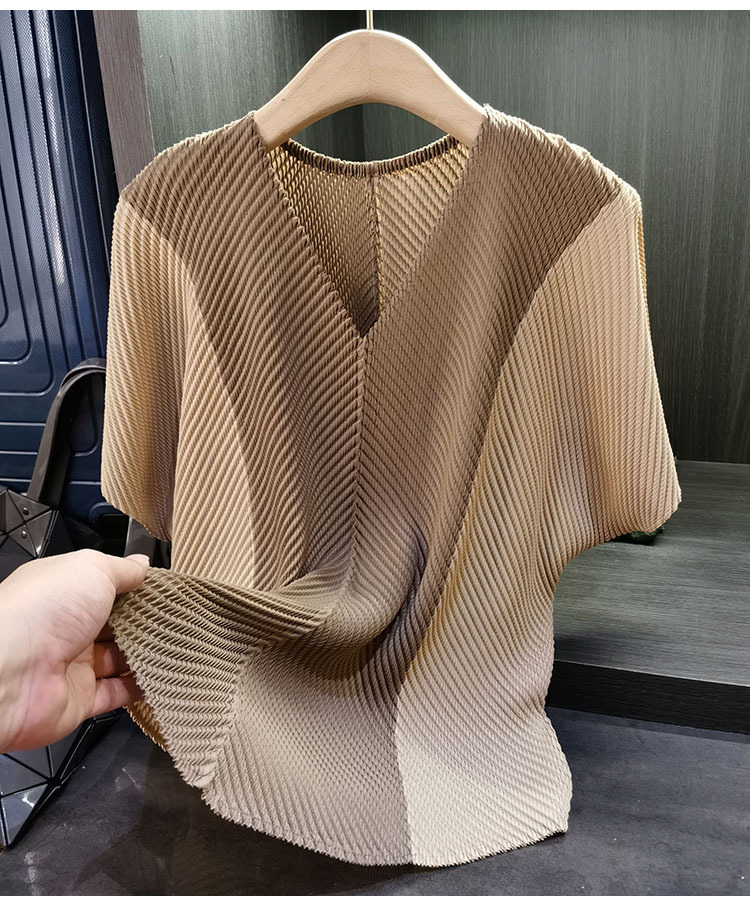 Áo thun nữ cổ chữ V xếp ly họa tiết vảy rồng phối màu tay ngắn dáng suông — Màu đen, Màu xanh lam, Màu đỏ hoa hồng, Màu hồng chi tiết 16