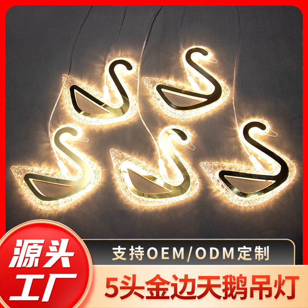 Salón de bodas props techo cinco cabezas Phnom Penh cisne candelabro escenario de bodas atmósfera lámpara colgante para personalizar