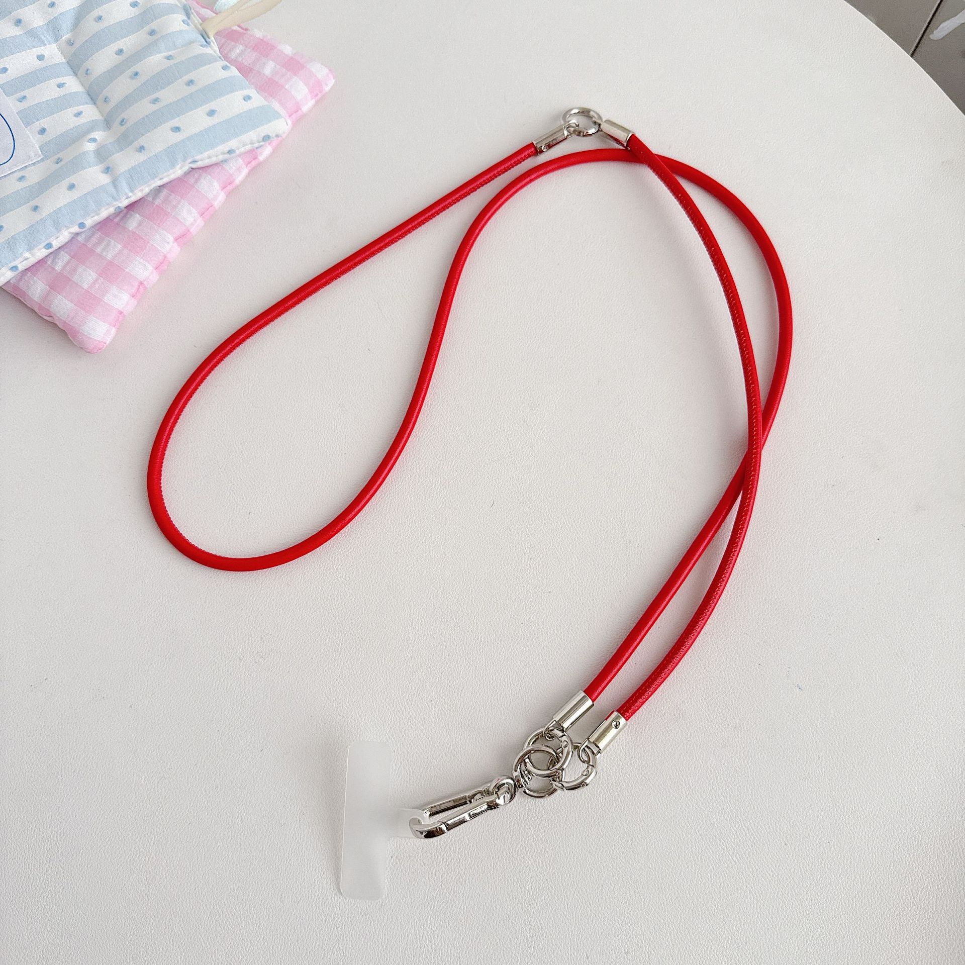 Cordón de teléfono móvil de alta gama hecho a mano boutique Cordón de cuero ins Cadena larga y corta Cordón de teléfono móvil de moda Cordón de mensajero largo y corto