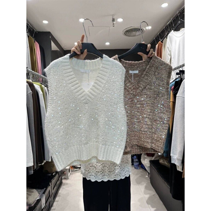 Sparkling 2023 Winter French fashion lazy sweater V-neck sequined vest for women