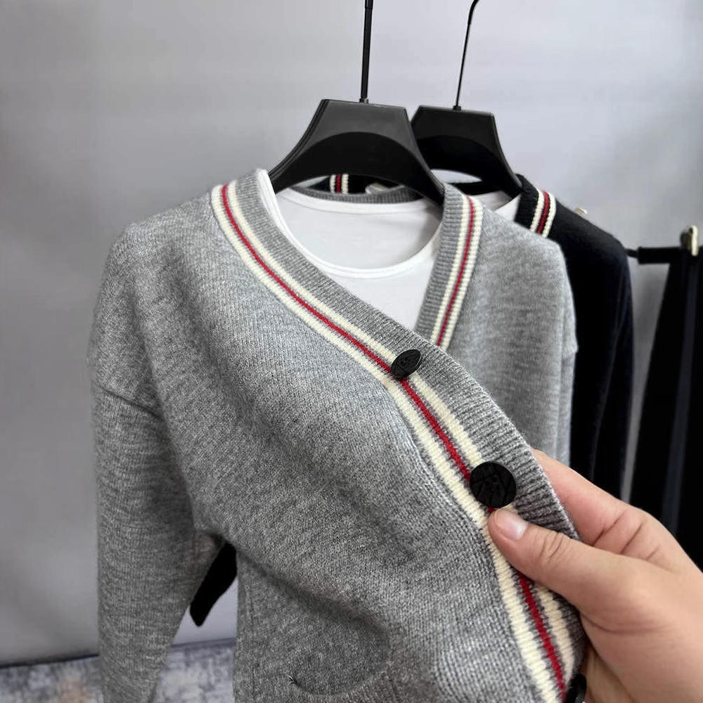 Pocket V-neck Cardigan Men's Knitwear 2022 Spring and Autumn Sweater Coat Lazy Style Fashionable Loose plus size Sweater