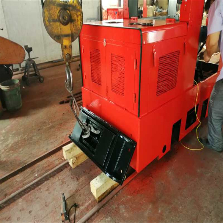 CCG2.5/600矿用防爆柴油机车 装有防爆废气处理装置 柴油机车