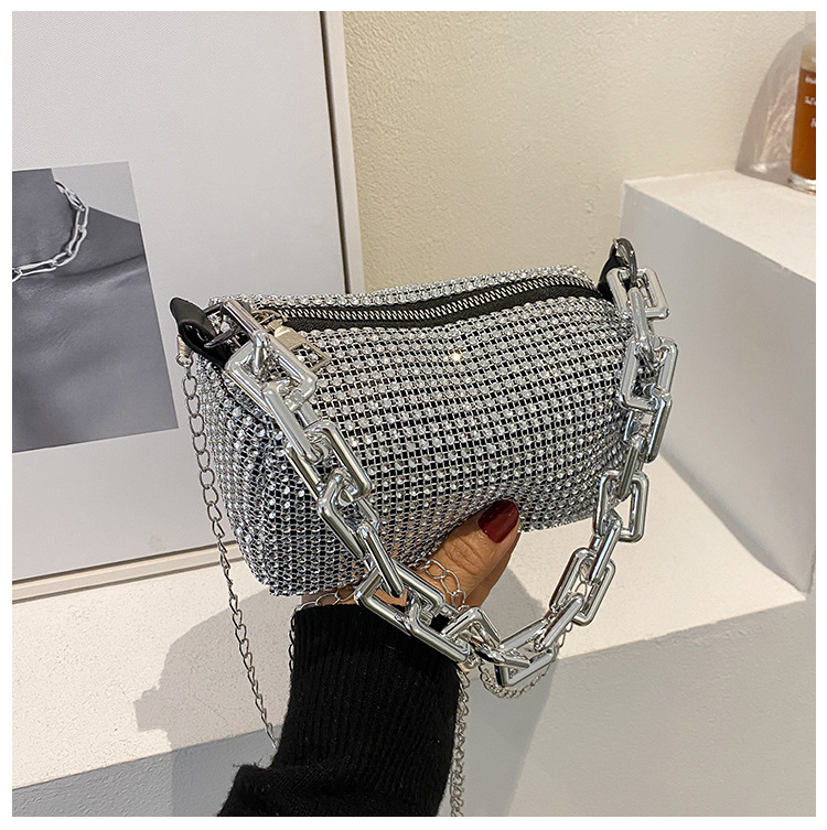 Shopping Occasion Pu Leather Material Solid Color Pattern Women's Pu Leather Solid Color Fashion Rhinestone Square Zipper Crossbody Bag