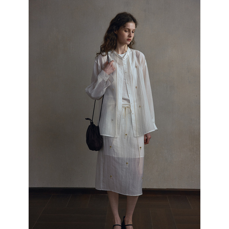 【识几】Silk Embroidery Texture Shirt for Women, Lyocell Minimalist Loose Stand Collar Tie-Up Jacket M60373 【识几】Silk Embroidery Texture Shirt for Women, Lyocell Minimalist Loose Stand Collar Tie-Up Jacket M60373