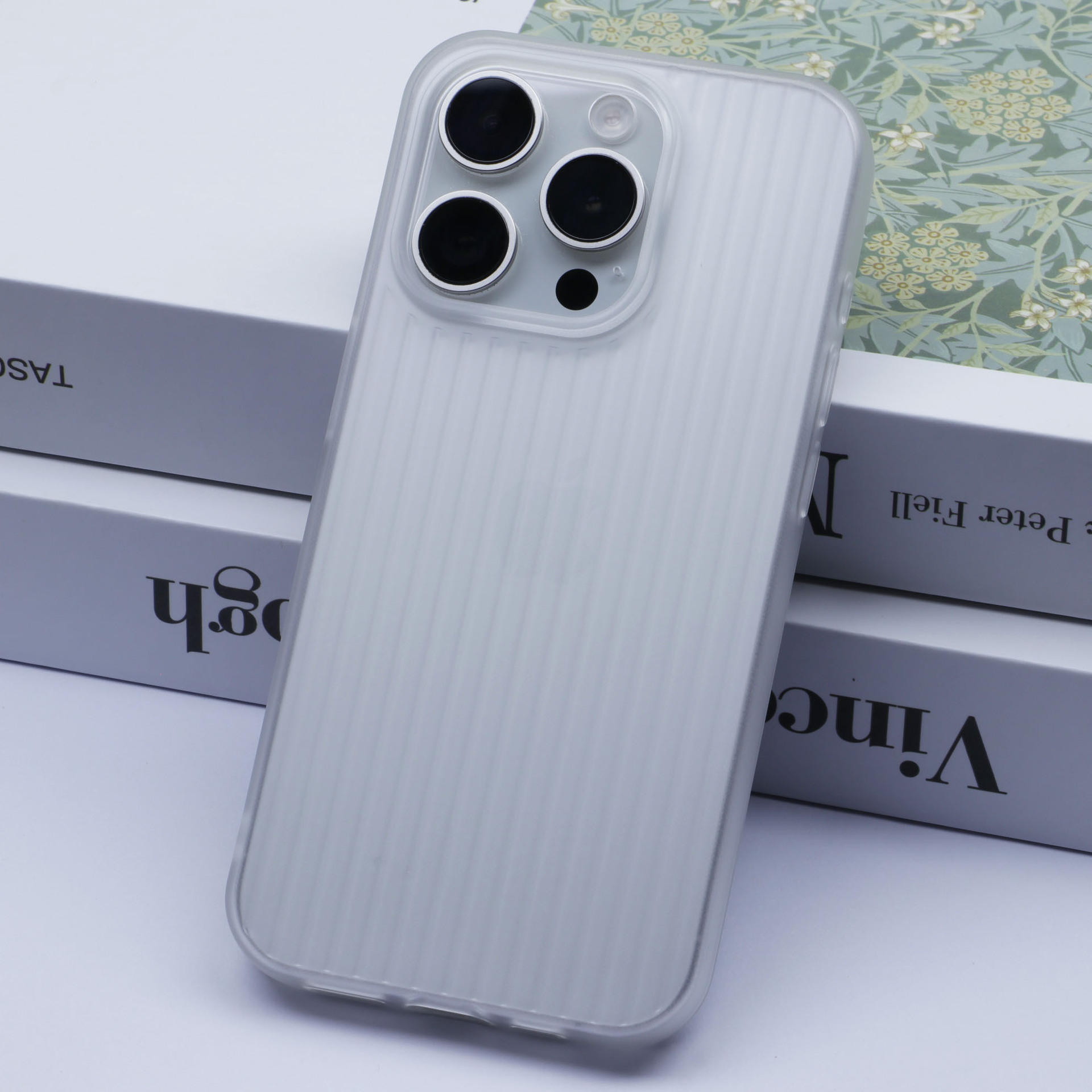 适用苹果16promax手机壳大孔瓦楞壳IP15磨砂透明14plus简约保护套