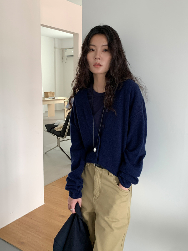 木兰 简约v领针织开衫女2025十三行秋季新款百搭亲肤羊毛衫 56566|undefined