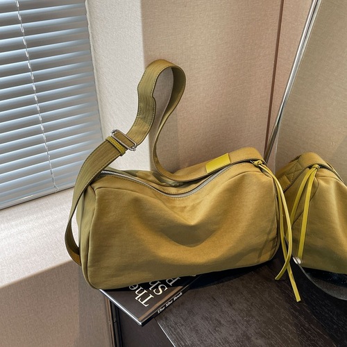 Sports Yoga Fitness Bag for Women, Swimming Training Travel Bag, Large Capacity Storage Crossbody Bag, Short Trip Luggage Backpack for Men