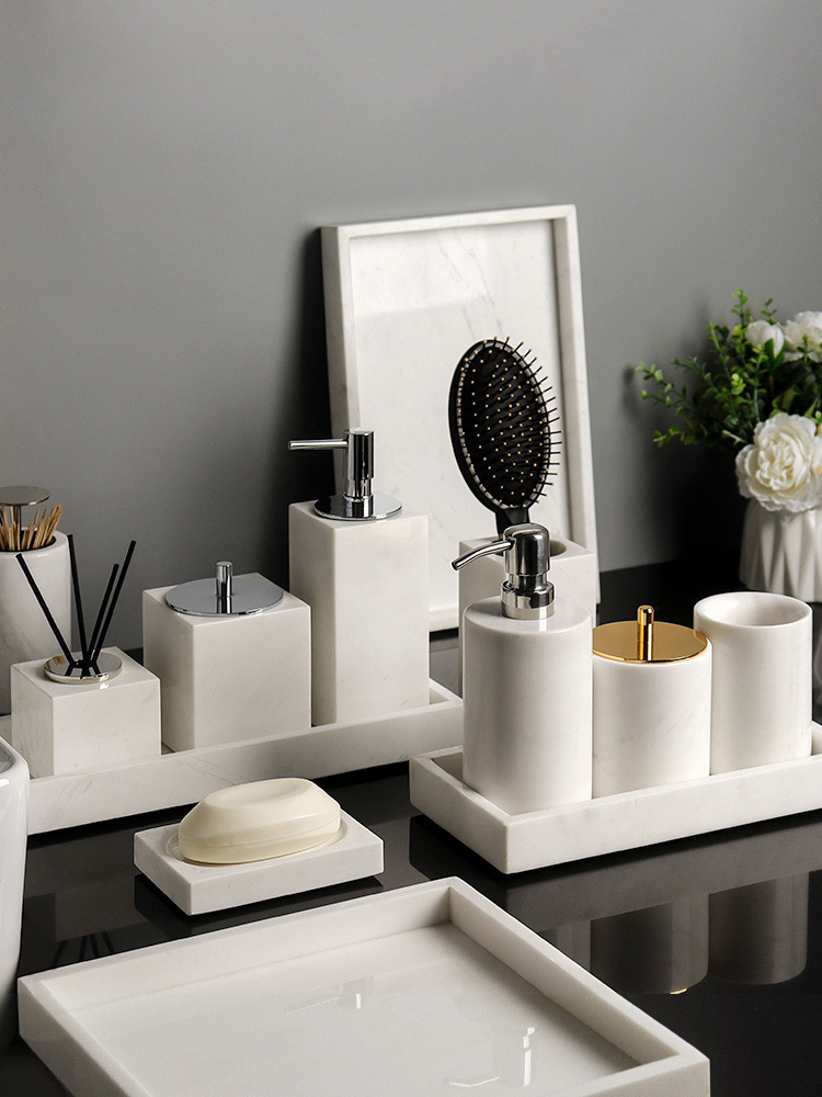 Juego de lavado de baño de mármol de lujo ligero, bandeja de baño, caja de pañuelos, artículos de baño de hotel de estilo europeo