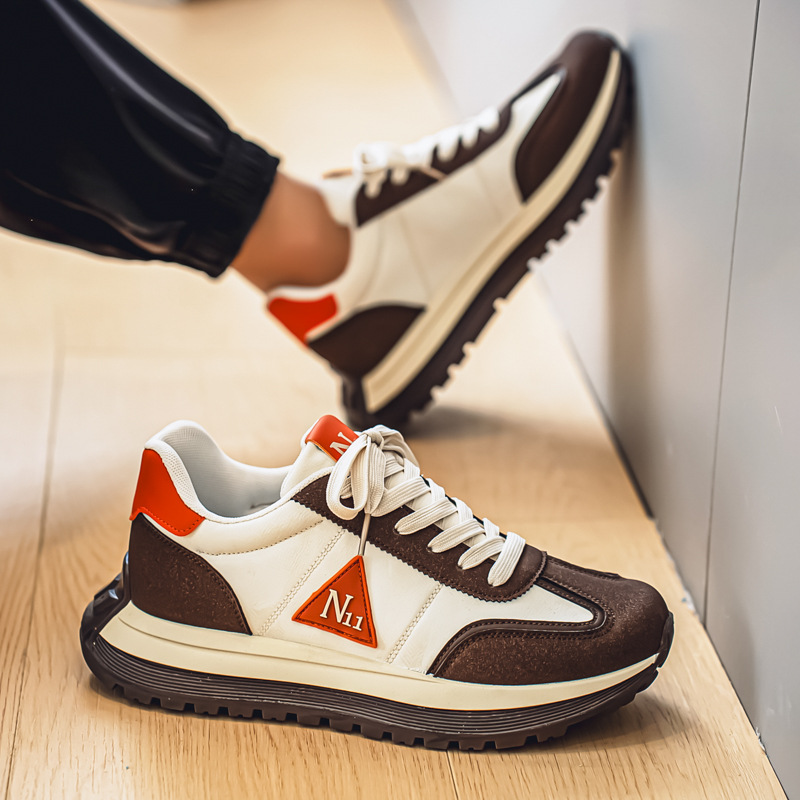 Zapatos Gump2025 primavera nuevo estilo de hombre zapatos casuales de moda anti-derrapante cómodos zapatos deportivos transpirables para hombre