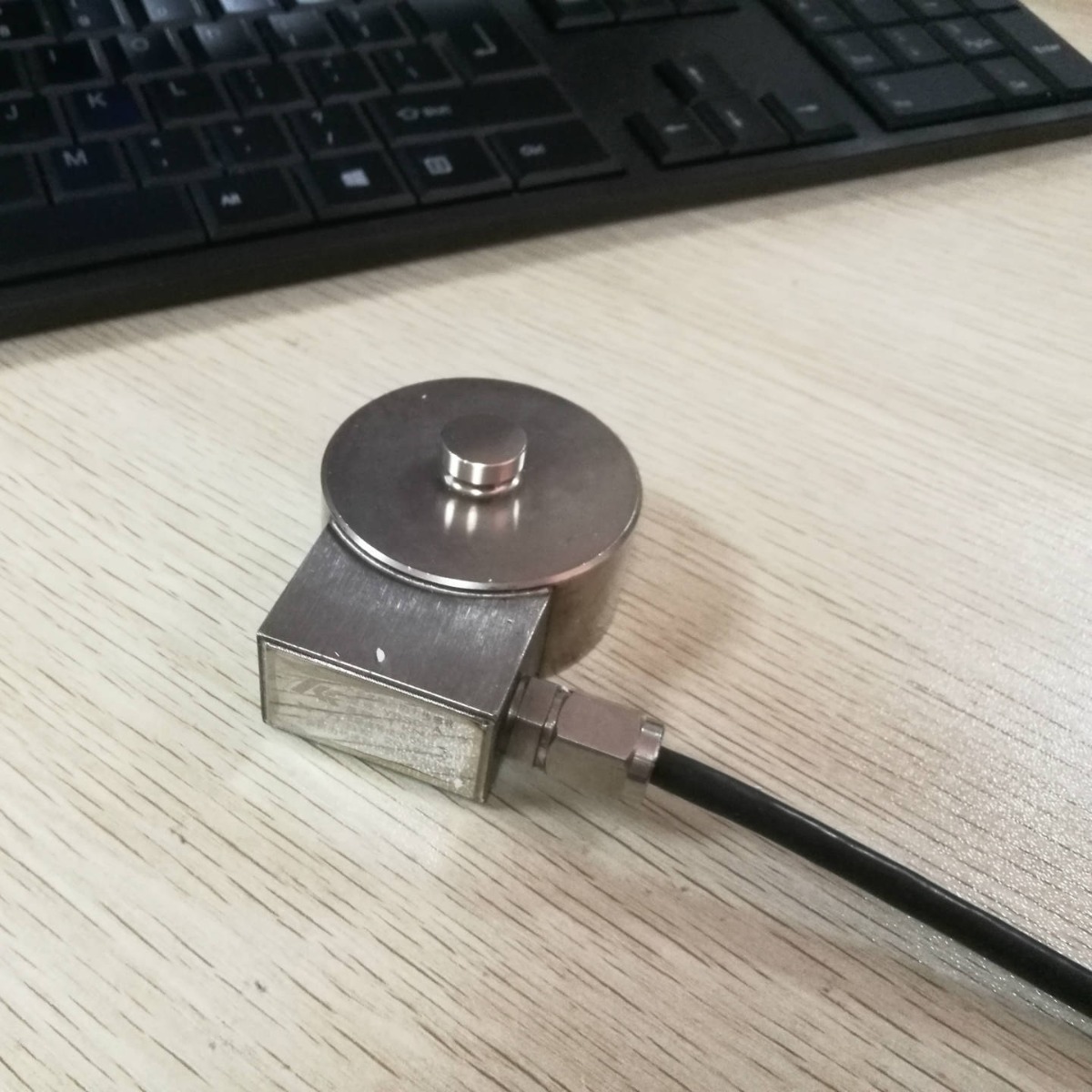 柯力YBSC系列圆形式称重传感器 适用于料罐秤各种压式测力场合1