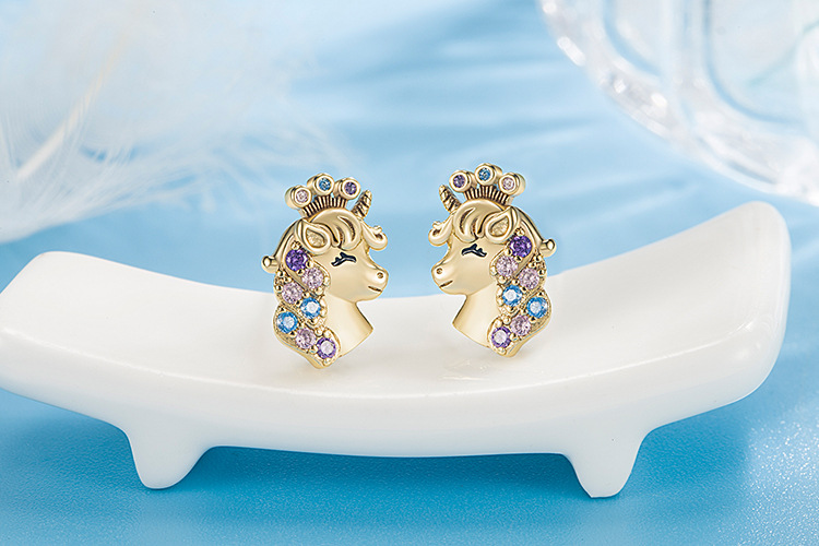 Fashion Cartoon Character Unicorn Copper Plating Inlay Rhinestones Ear Studs 1 Pair display picture 1