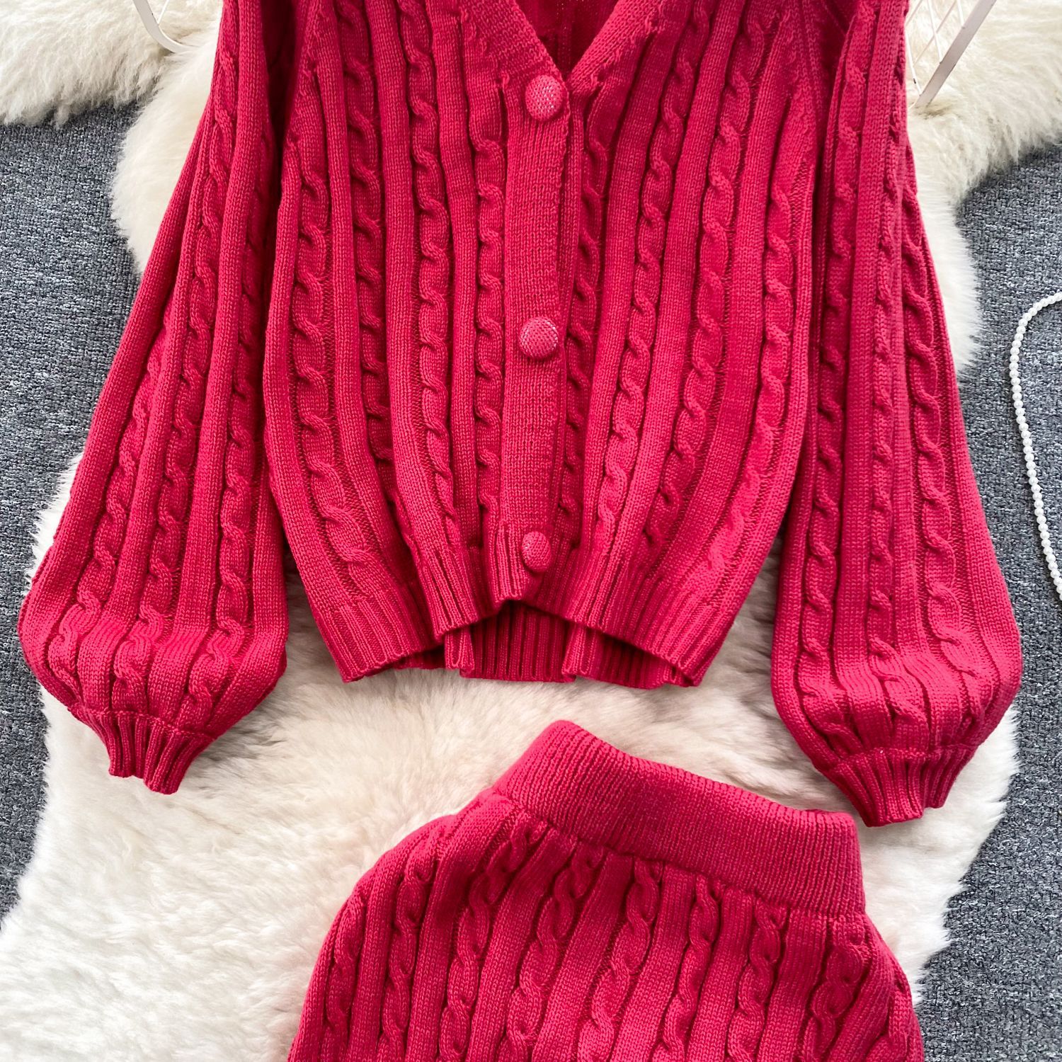 Vêtements pour femmes lâche décontracté pull en tricot torsadé jupe costume automne et hiver doux style paresseux pull en tricot vêtements pour femmes costume deux pièces_voghion.com