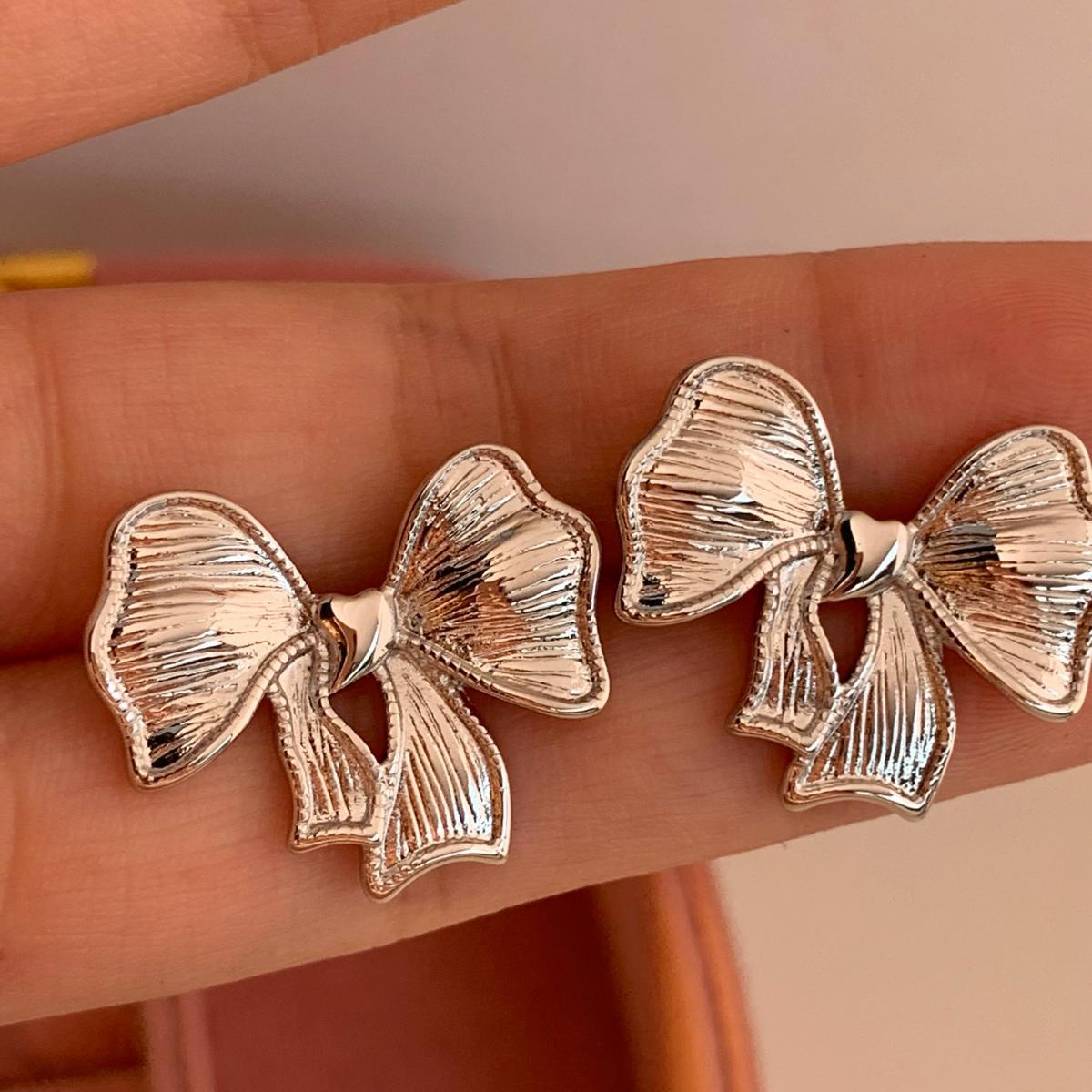 Orecchini alla moda popolari in acciaio inossidabile elettroplaccati con fiocco, di alta qualità, estivi, versatili, piccoli, freschi, squisiti, all'ingrosso_voghion.com