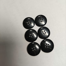 再生纽扣西装衬衫尿素四眼钮扣子配件 简约圆形衬衫喜庆有眼领扣