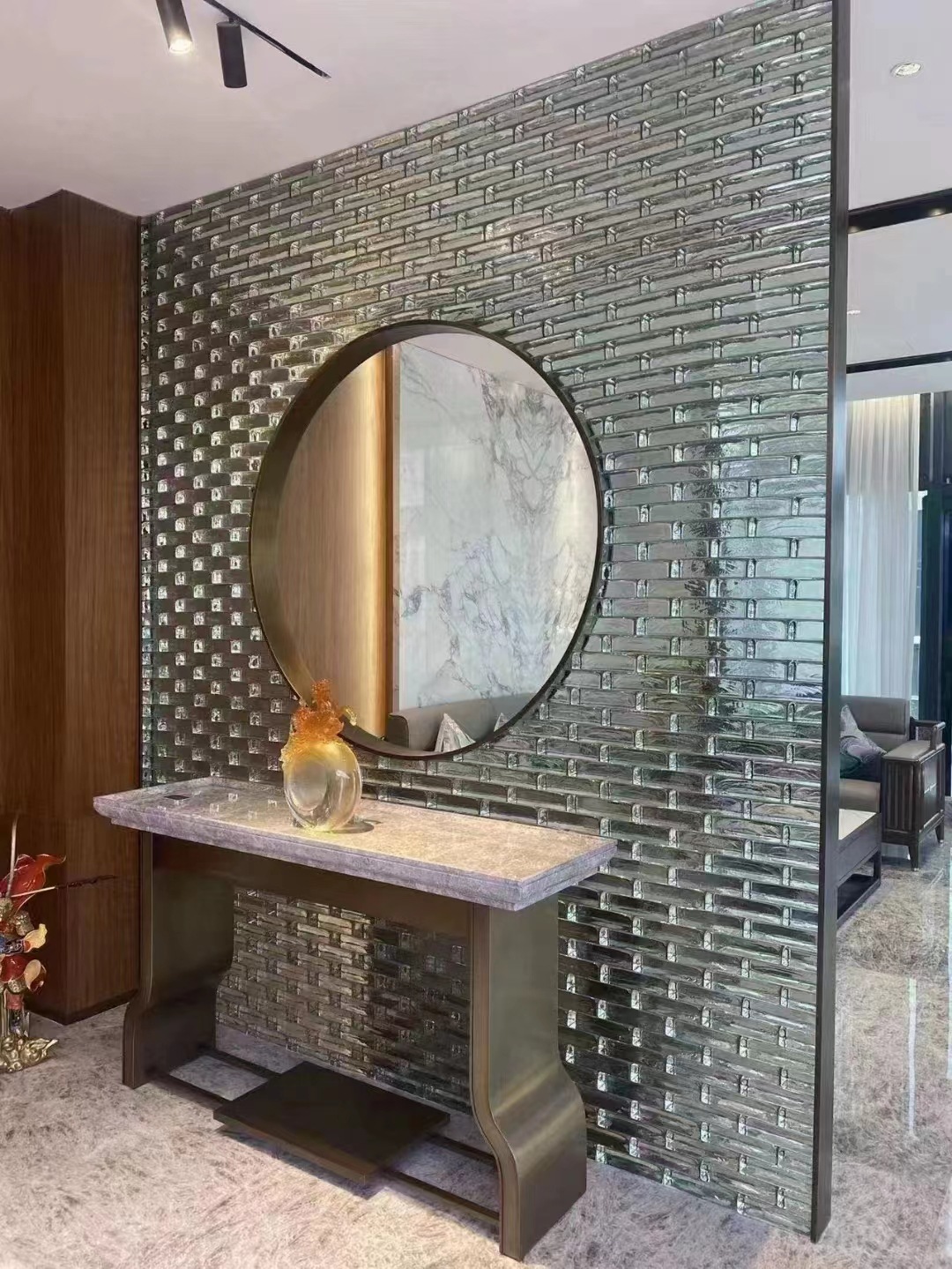 c33e8627-6760-4809-bfbd-556e40