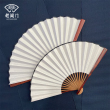 ����T��ľ߅��о�������ȡ��հ�ɫ�������������L�������м��ֹ�