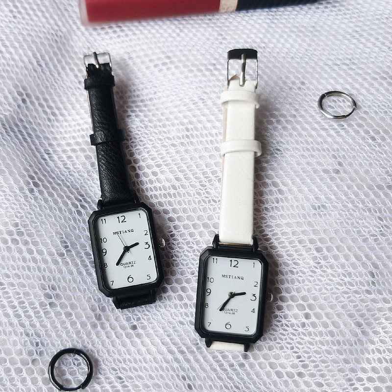 小众设计气质时尚方形石英手表女士学院风森系ins个性简约学生 潮