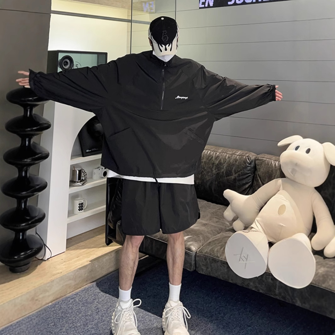Ice Silk Quick-Drying Sports Sun Protection Clothing Suit for Men, Summer Handsome Jacket and Shorts, High-End Trendy Men's Outfit