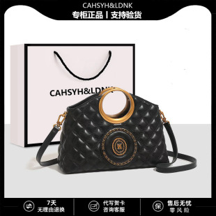 �羳��ƤŮ���߼������朗l���ذ�2025�¿�С���͹�б�����Ů