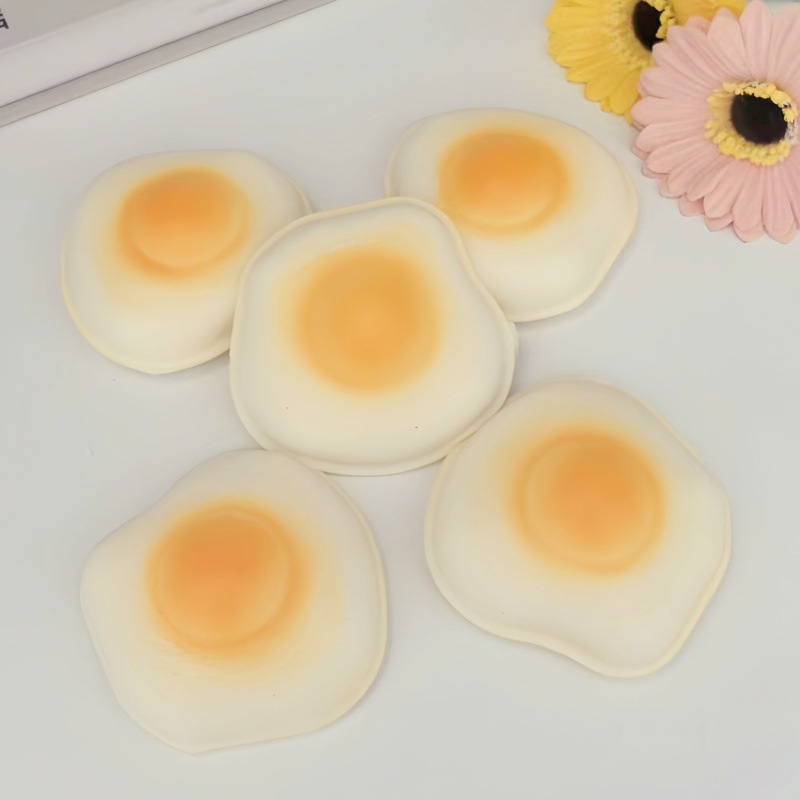 부드럽고 촉촉한 식감의 계란빵 스퀴시 (1개)