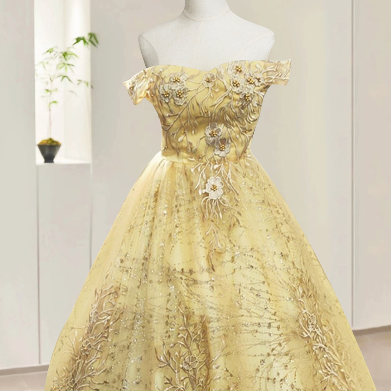 Vestido de coro dorado 2024 rendimiento de primavera vestido de novia de color esponjoso EXAMEN DE ARTE solo mujer estudiante traje de rendimiento simple