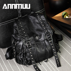 2023秋季新款女包包鉚釘洗水皮雙肩包大容量軟面書包休閒女士背包