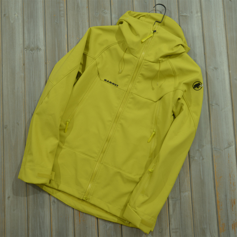 Mammoth Autumn and Winter Thickeneded Outdoor Jackets for Men and Women Waterproof Soft Shell Jackets Couple Jackets Hooded Windproof Jackets