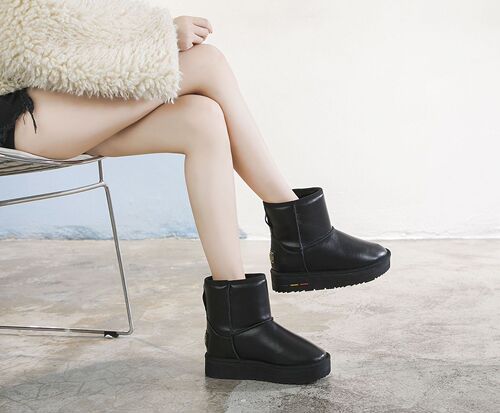 Genuine leather snow boots with thick soles, thick fur waterproof classic casual, fashionable and versatile warm short boots
