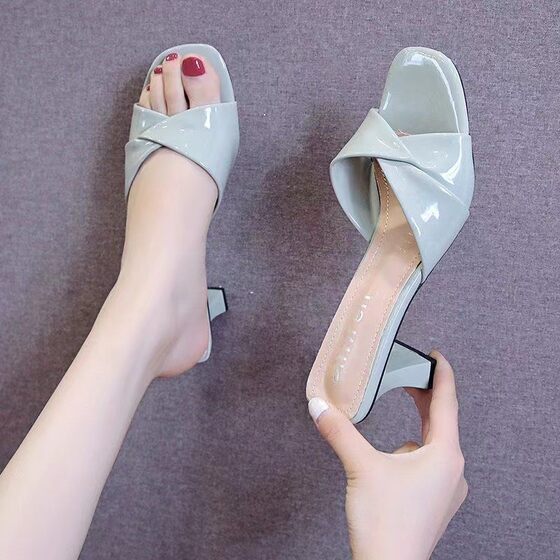 High-heeled Sandals and Slippers for Women Summer 2025 New Sandals Mid-heeled Shoes for Moms Square Heel Thick Heel Slippers for Outer Wear