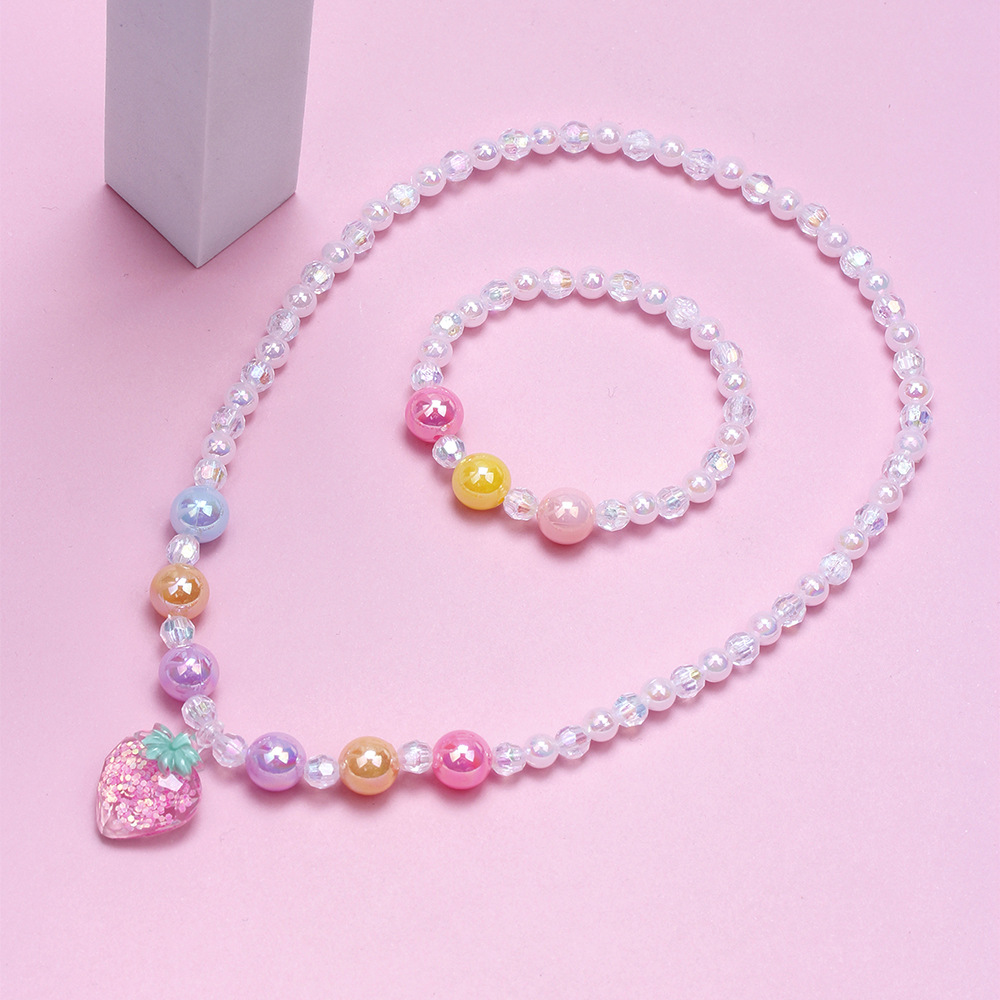 Süß Erdbeere Künstlicher Kristall Harz Perlen Mädchen Halskette display picture 3
