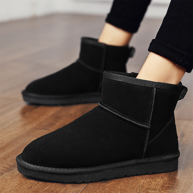 남성과 여성을 위한 기모 스노우 부츠 따뜻한 겨울 동북 대형 면 신발 가죽 및 모피 통합 빵 신발 남성용 미끄럼 방지 하이탑 면 부츠