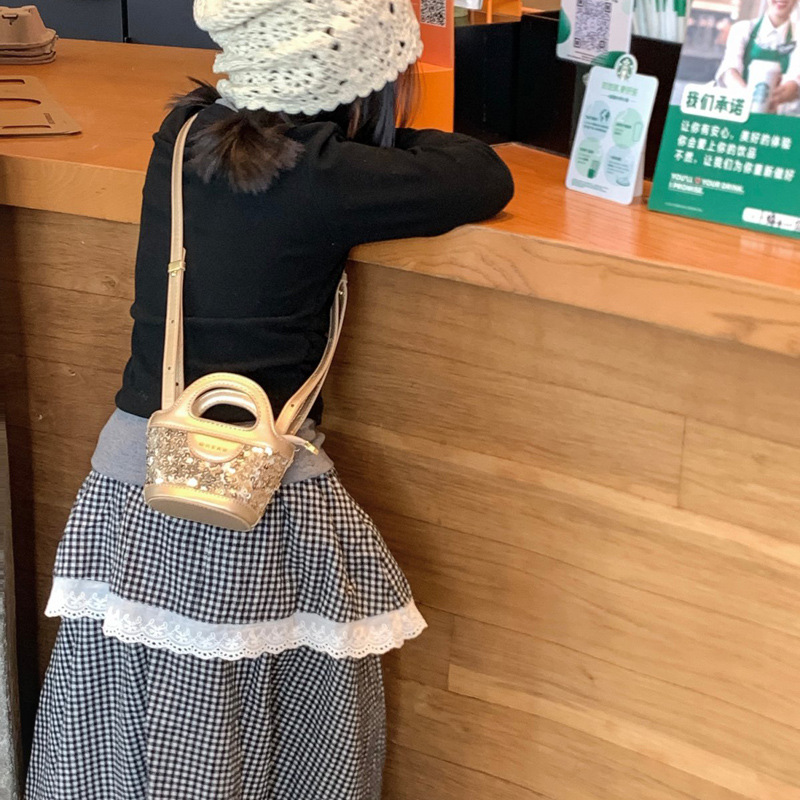 Moda coreana de sequillas, bolsas de hombro para niños y niñas, bolsas de canasta mini para niños, 2025 nuevas bolsas para niños.