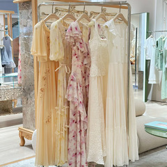 13ラインの新しい夏のデザインの高級ドレス韓国風フレンチ花柄スカート婦人服卸売供給