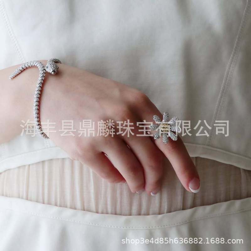 GD权志龙演唱会同款满钻雏菊向日葵戒指男女搭配百搭简约个性手饰|undefined