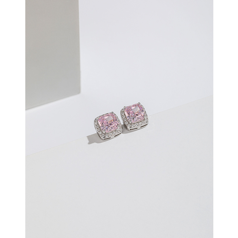 S925 plata esterlina Diamante de alto carbono diamante cuadrado aretes nicho femenino temperamento hielo flor Corte pendientes cuadrados exquisitos pendientes de alto grado
