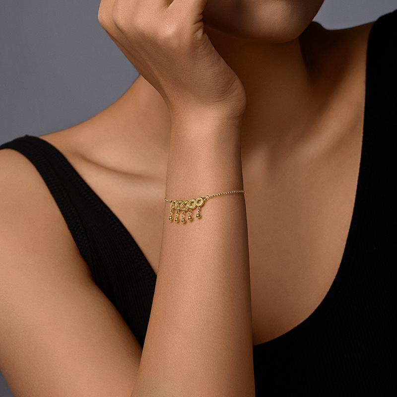 Xuping nicho de diseño ligero de lujo temperamento de cobre moneda brillante pulsera de acero inoxidable 24k color simple joyas de Año Nuevo al por mayor