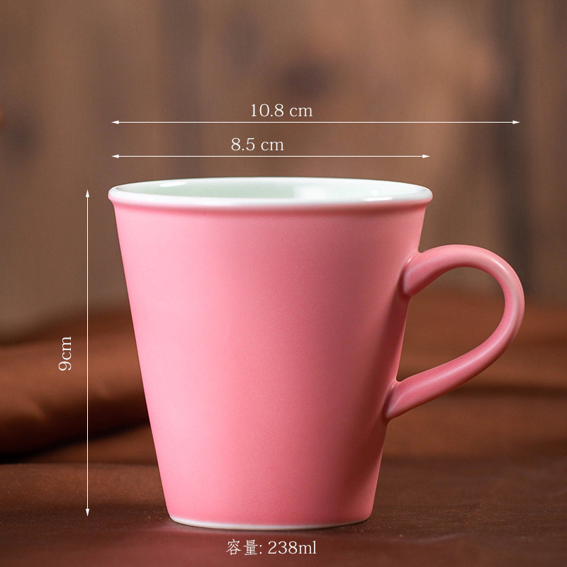レトロな陶磁器のコーヒーカップの創意的な窯は耳のマグカップのシンプルな家庭用カップの事務カップの粗い陶器の濃縮のコップがあります。|undefined