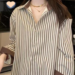 2025 早春の新スタイル縦縞シャツ女性のための長袖デザインニッチレトロ香港スタイルレイヤードシャツ女性のための