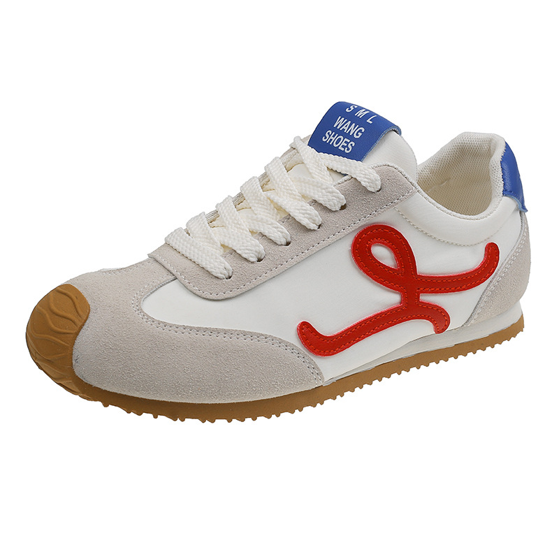 Wang Yibo es el mismo estilo de primavera de 2025 super explosión asimetría gran correa de cabeza de moda casual Agan De zapatos de entrenamiento para mujeres