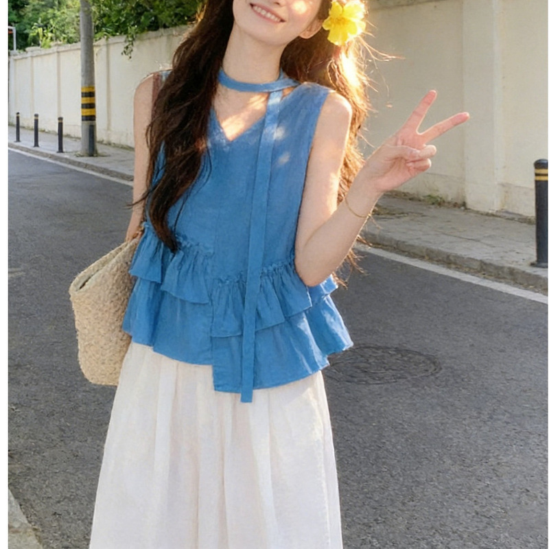 French-Style Sweet Halter Neck Sleeveless Shirt for Women, Summer Ruffle Design Babydoll Top, Age-Reducing Blouse French-Style Sweet Halter Neck Sleeveless Shirt for Women, Summer Ruffle Design Babydoll Top, Age-Reducing Blouse