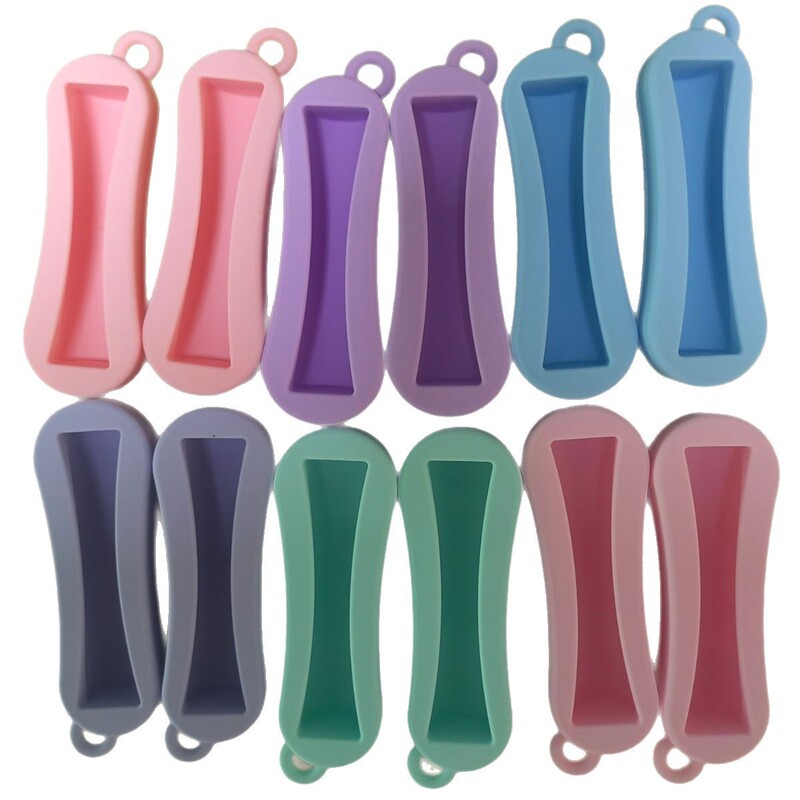 Silicone product manufacturer supplies nail polish cases, lipstick cases, lip balm accessories, keychain cases, and portable silicone protective cases Silicone product manufacturer supplies nail polish cases, lipstick cases, lip balm accessories, keychain cases, and portable silicone protective cases