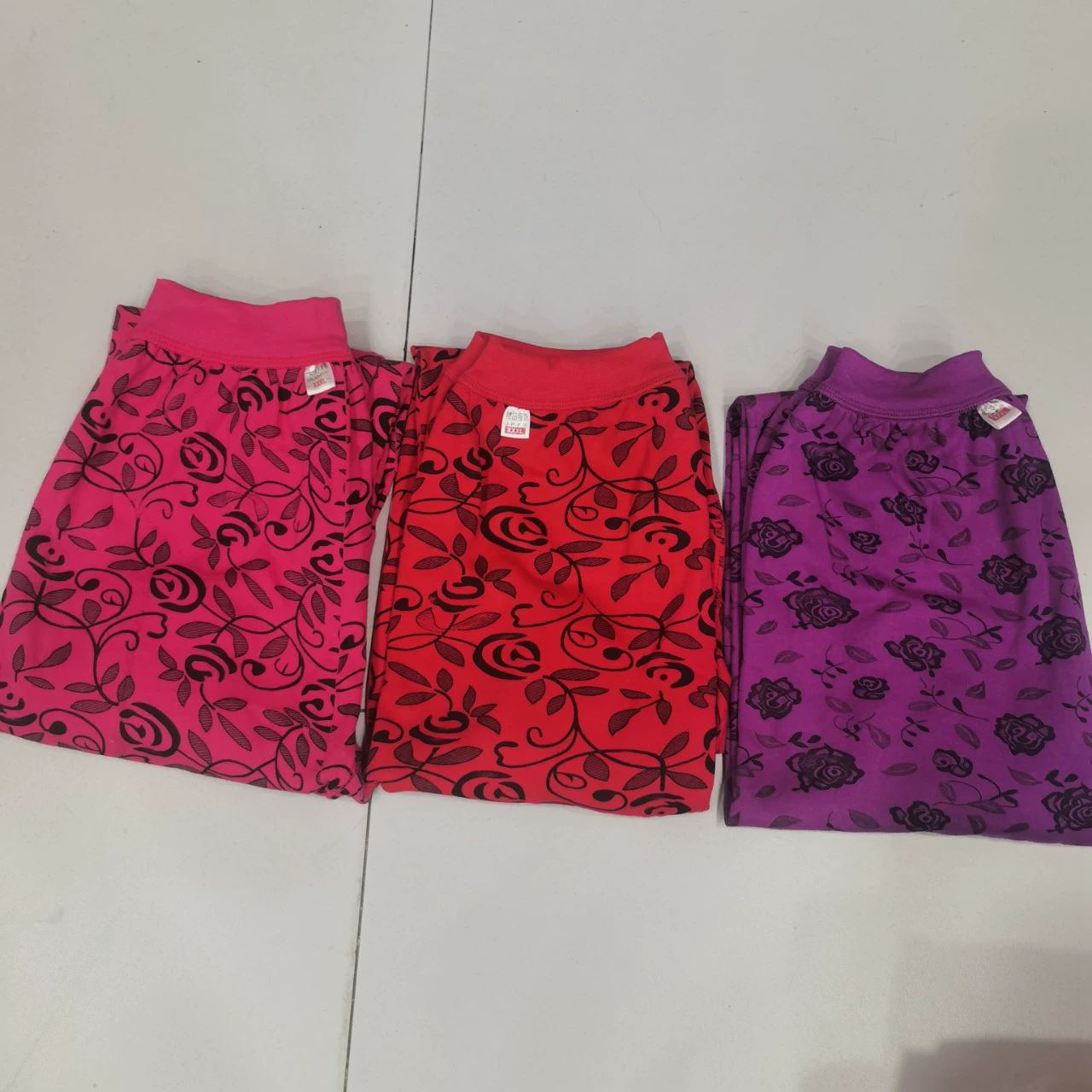 Осенне-зимние хлопковые термобрюки с принтом для женщин среднего и старшего возраста, большие размеры, теплые брюки для мам, оптом.