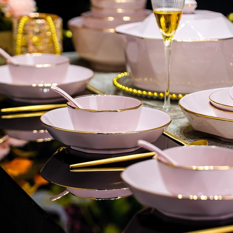 Jingdezhen light luxury golden edge pink ceramic tableware suit simple High sense bowl and dish suit household bowl and plate combination