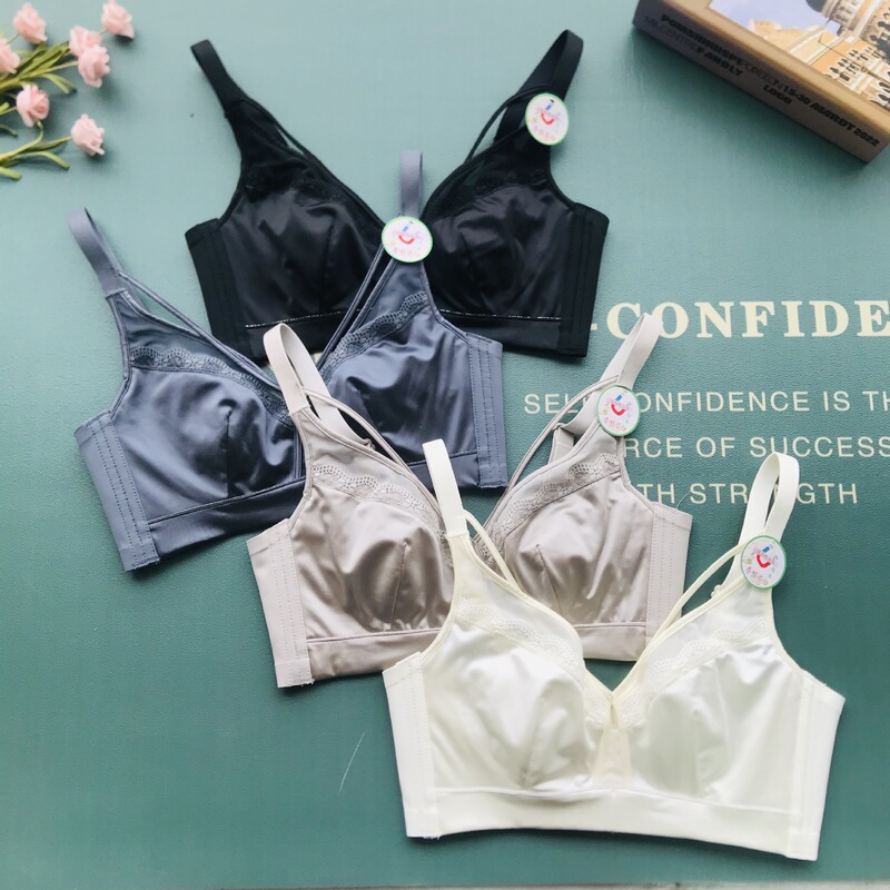 New 365 High-end Crystal Cup Rabbit Ears Ultra-thin Underwear Large Chest Small Size Adjustable Bra without Steel Ring New 365 High-end Crystal Cup Rabbit Ears Ultra-thin Underwear Large Chest Small Size Adjustable Bra without Steel Ring