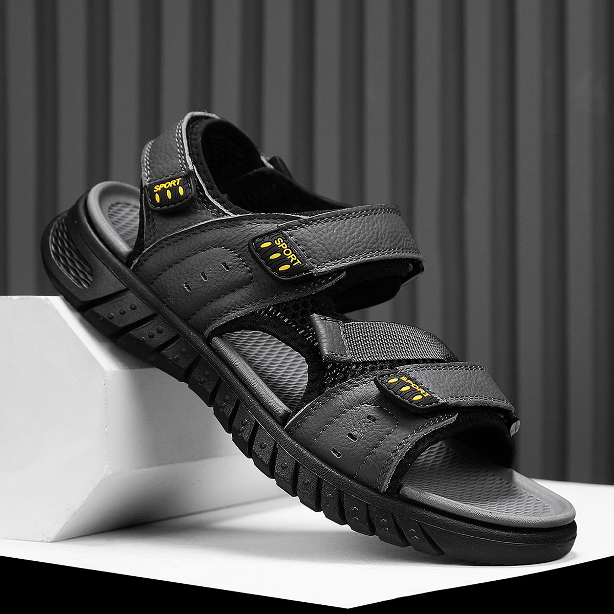 沙灘鞋男2024新款夏季外穿運動涼鞋真皮透氣防滑大碼輕便休閒男鞋